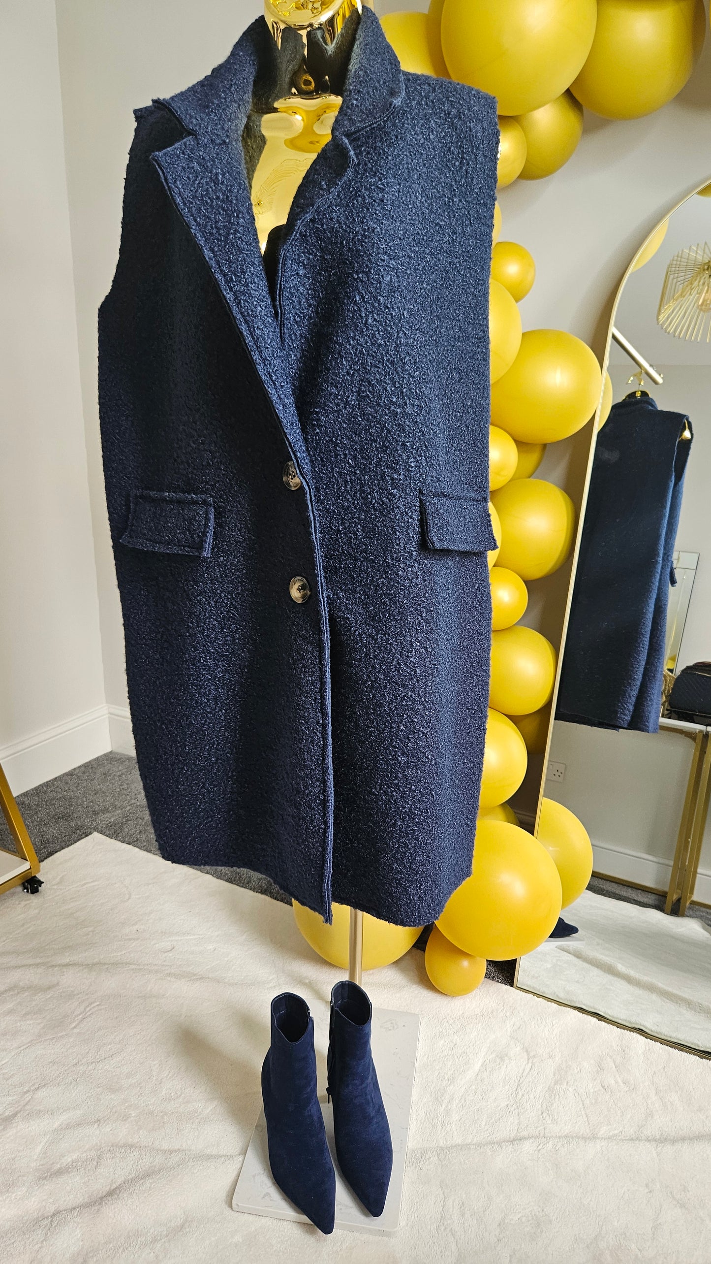 Gina Gilet (Faux Shearling) - One Size/Curvy, fits from Size 12 to Size 18)