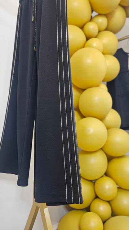 Sassy Metallic Wide Leg Pants - (Black) - One Size